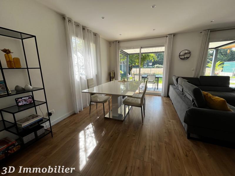 Maison - 110 m² - 6 pièces