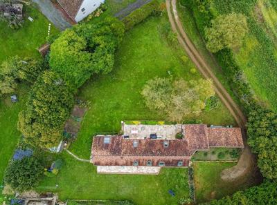 Longère - 180 m² - 6 pièces