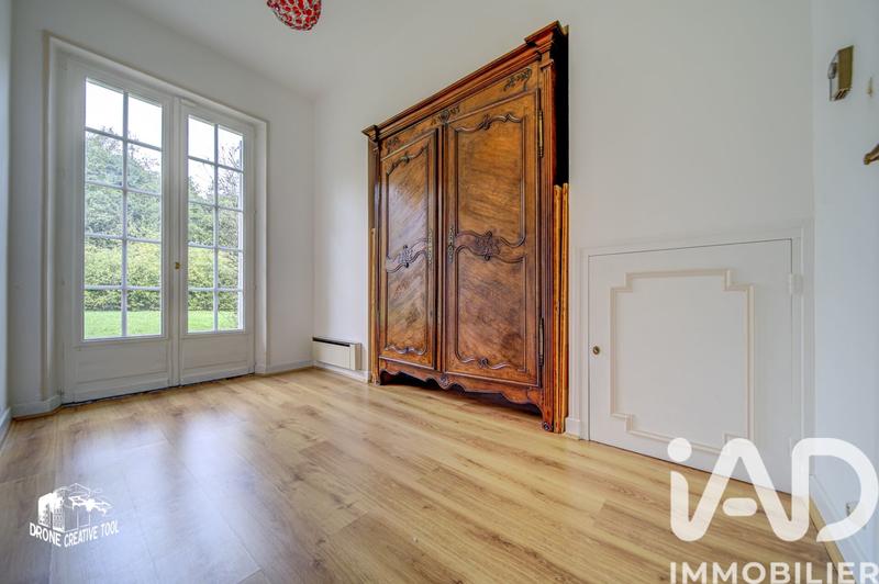 Maison - 239 m² - 7 pièces