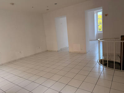 Local commercial - 96 m²