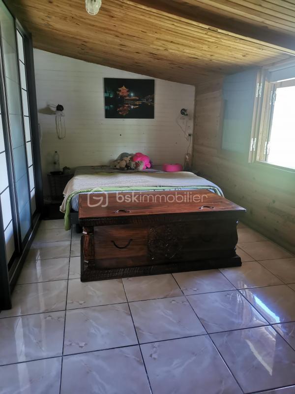 Maison traditionnelle - 94 m² - 4 pièces