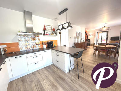 Maison - 140 m² - 4 pièces