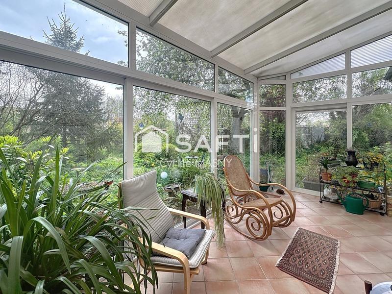 Maison - 213 m² - 6 pièces