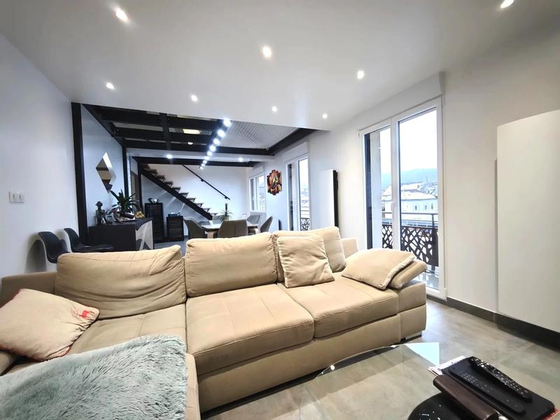 Appartement - 106 m² - 5 pièces