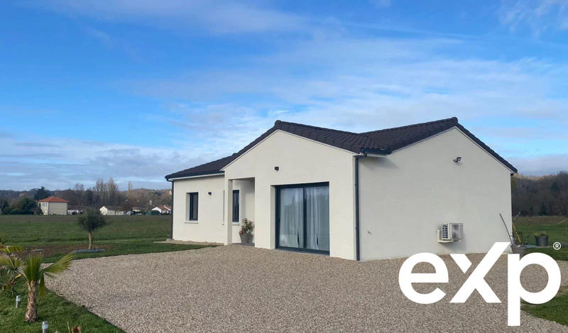 Maison - 90 m² - 4 pièces