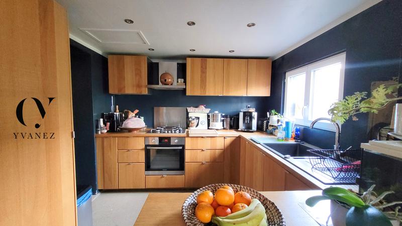 Maison - 96 m² - 5 pièces