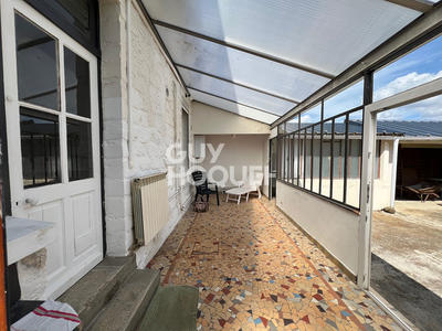 Maison - 95 m² - 5 pièces