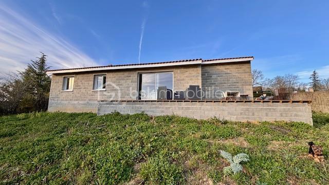 Maison - 95 m² - 4 pièces