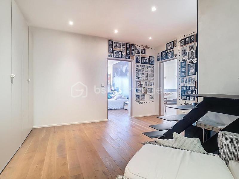 Demeure - 310 m² - 8 pièces