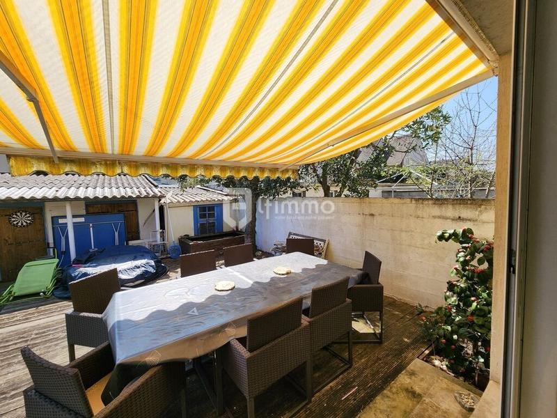 Maison - 100 m² - 5 pièces