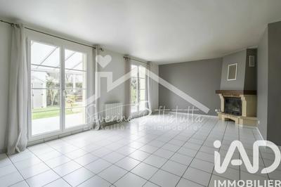 Maison - 121 m² - 7 pièces