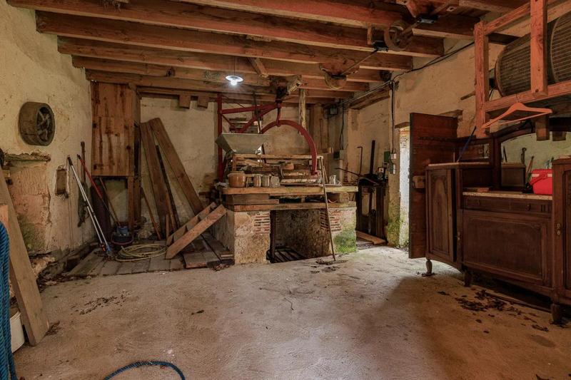 Moulin - 51 m² - 2 pièces