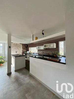 Maison - 267 m² - 6 pièces