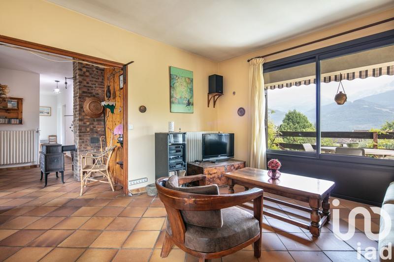 Maison - 99 m² - 4 pièces