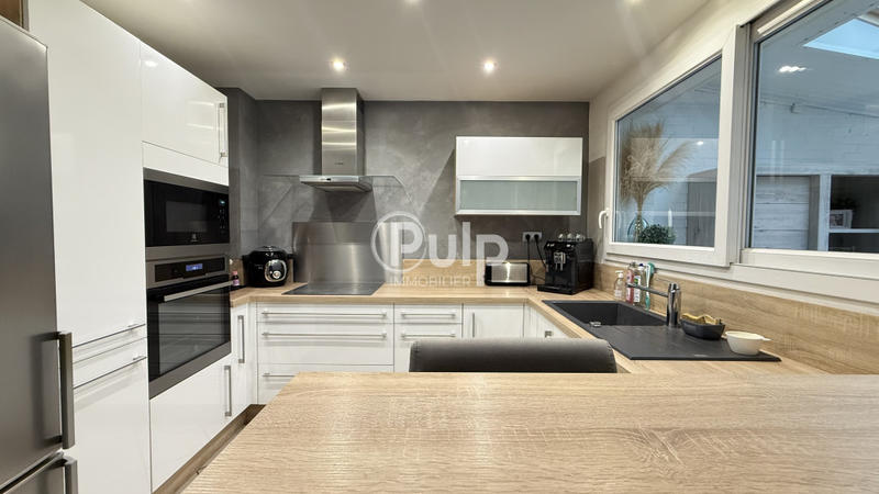 Maison - 103 m² - 4 pièces