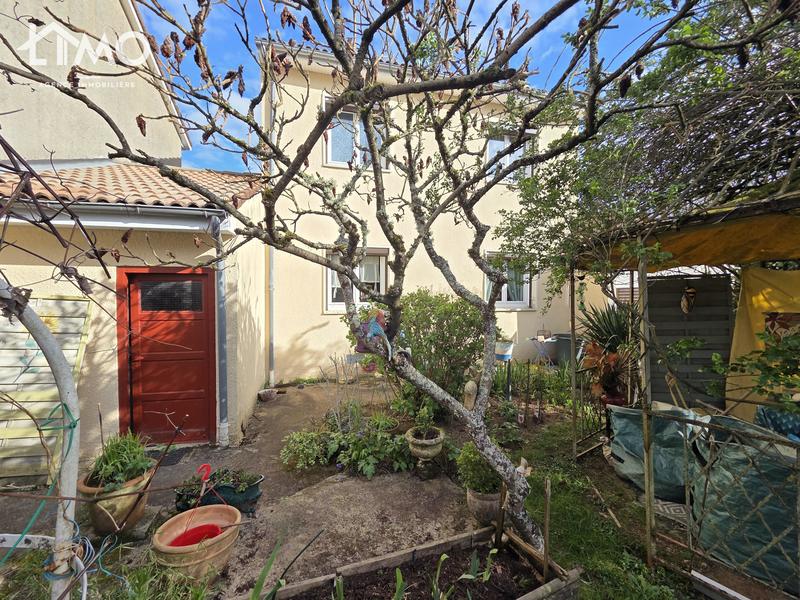 Maison - 88 m² - 5 pièces