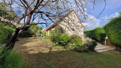 Maison traditionnelle - 150 m² - 6 pièces