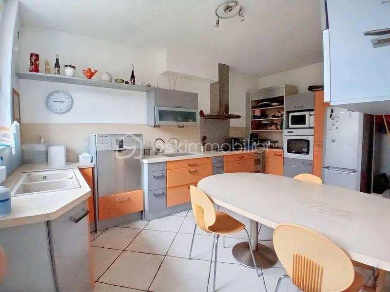 Maison de ville - 220 m² - 8 pièces