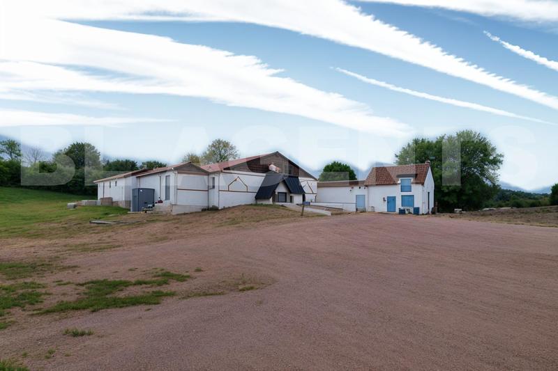 Local d'activités - 395 m²