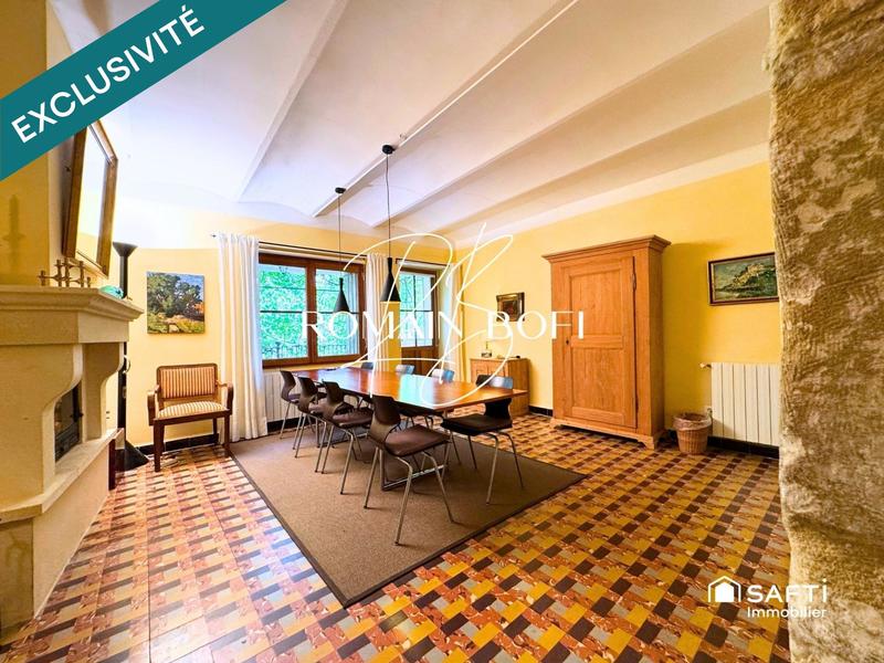 Maison - 204 m² - 6 pièces