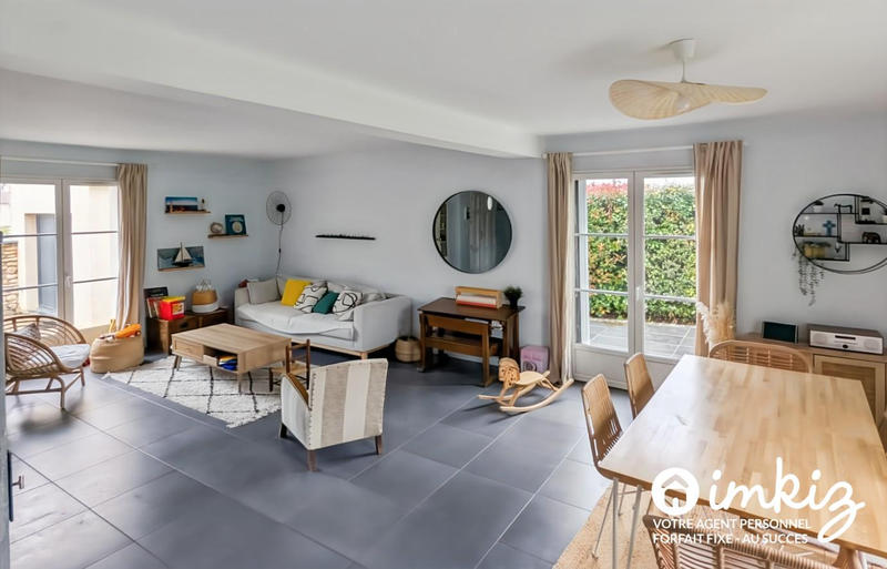 Maison - 140 m² - 6 pièces