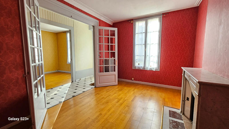 Maison - 195 m² - 9 pièces