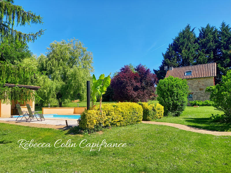 Maison - 199 m² - 9 pièces