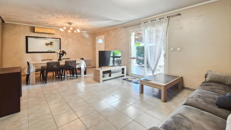 Maison - 92 m² - 5 pièces