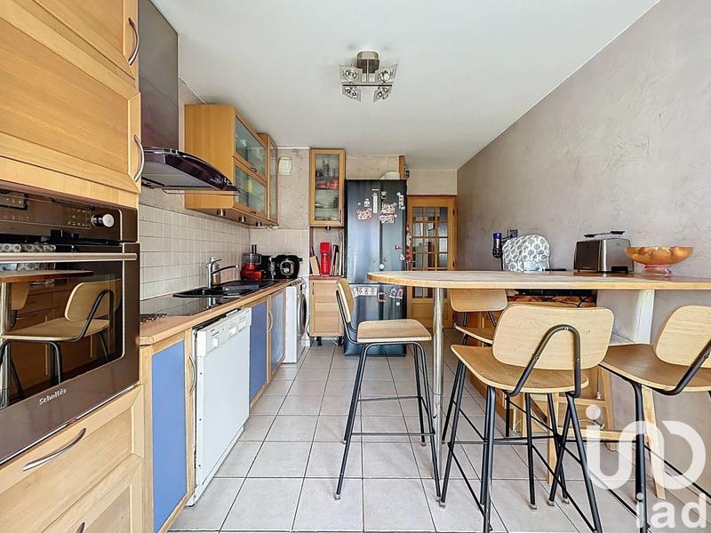 Appartement - 93 m² - 4 pièces