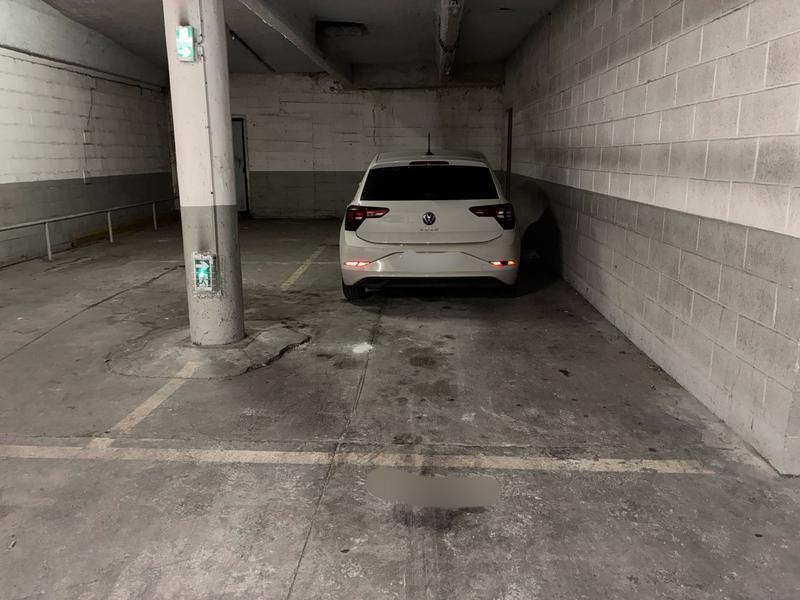 Parking / Garage - 66 m²