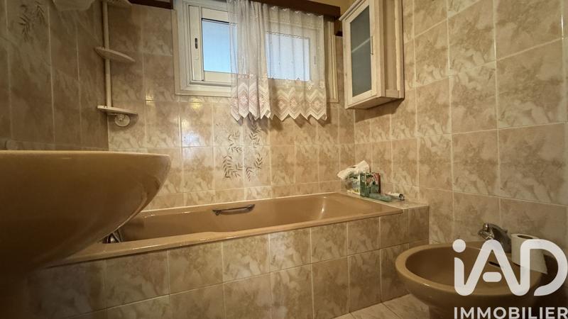 Maison - 180 m² - 7 pièces