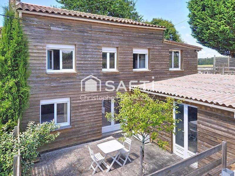 Maison - 268 m² - 9 pièces
