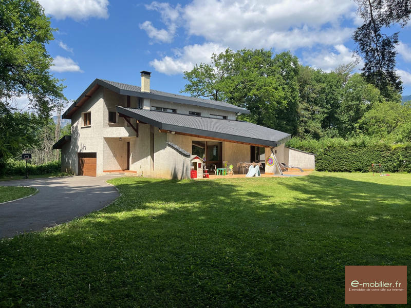 Villa - 195 m² - 7 pièces