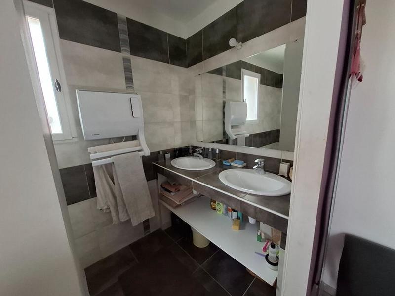 Maison - 200 m² - 7 pièces