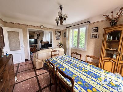 Maison - 89 m² - 5 pièces