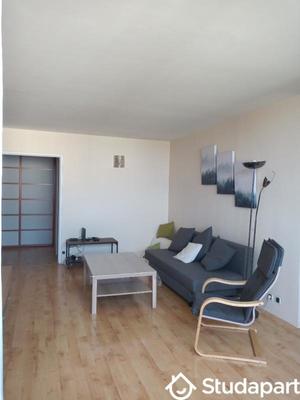 Chambre - 9 m² - 1 pièce