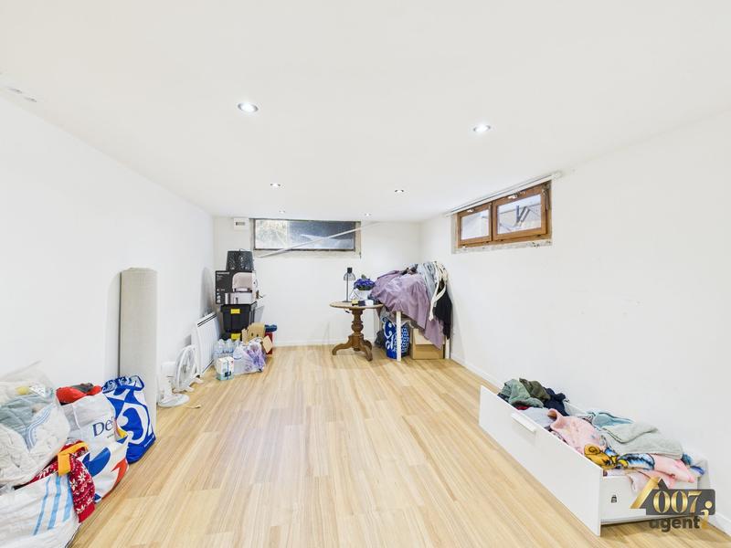 Maison - 158 m² - 6 pièces