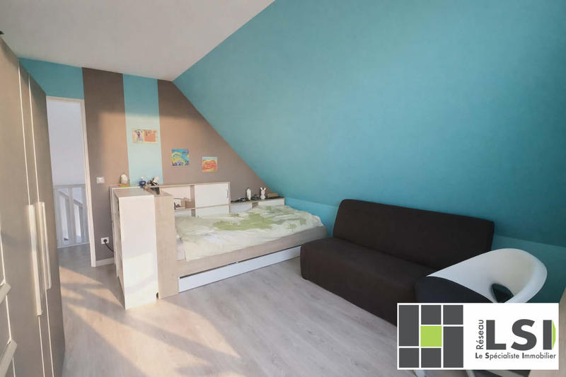 Maison contemporaine - 121 m² - 8 pièces