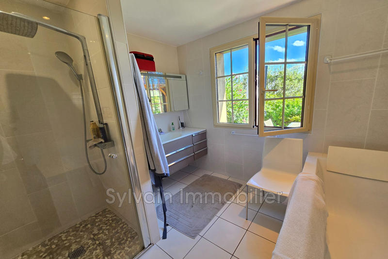 Pavillon - 136 m² - 6 pièces