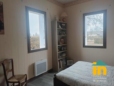 Maison - 163 m² - 5 pièces