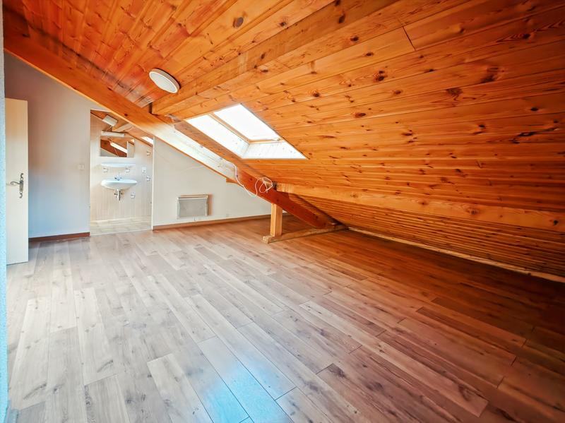 Maison - 186 m² - 7 pièces