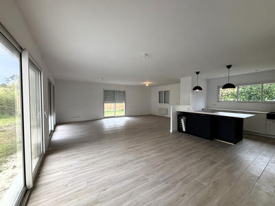 Maison - 166 m² - 5 pièces