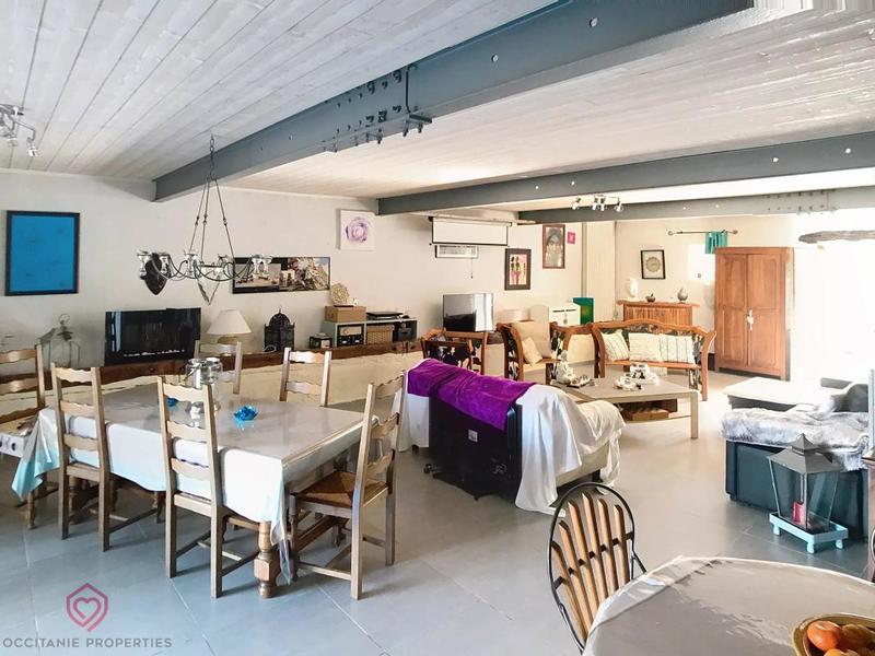 Maison - 253 m² - 8 pièces