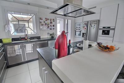 Maison - 170 m² - 7 pièces