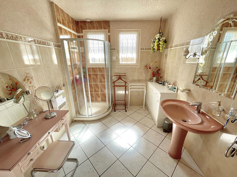 Maison - 190 m² - 7 pièces