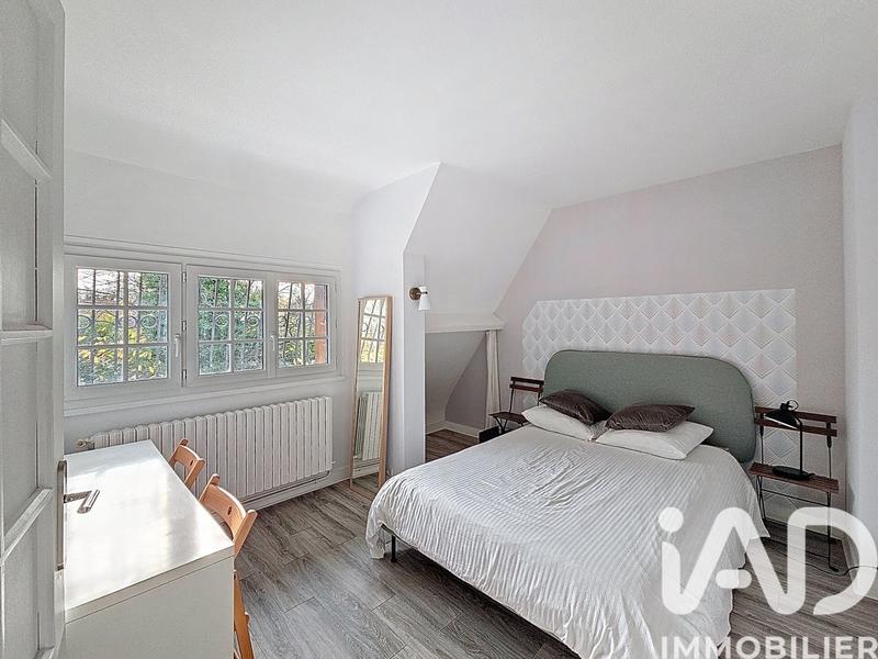 Maison - 185 m² - 7 pièces