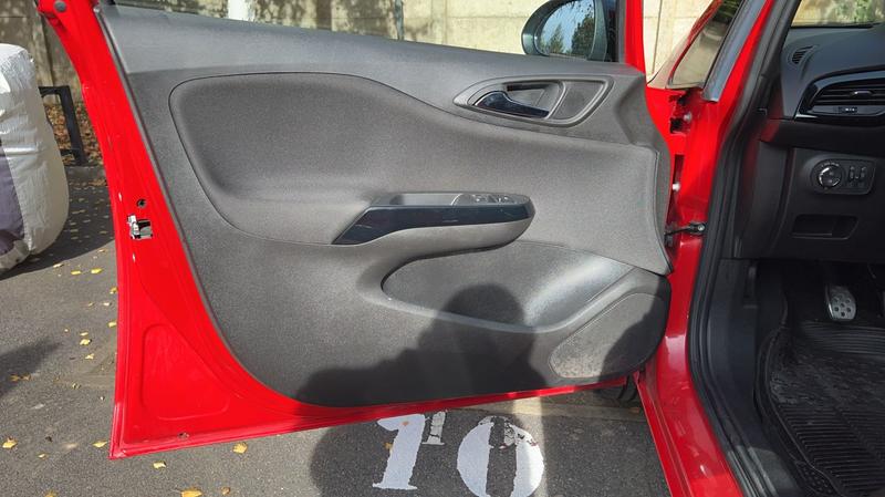 Opel Corsa V 1.4 90 Black Edition