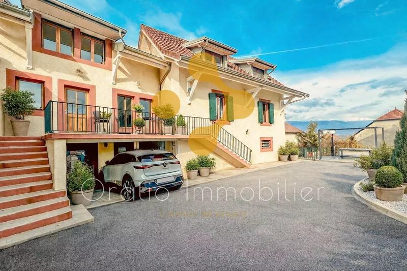 Maison de village - 207 m² - 8 pièces