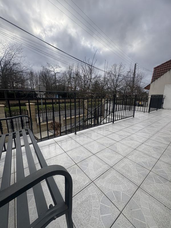 Maison - 154 m² - 8 pièces