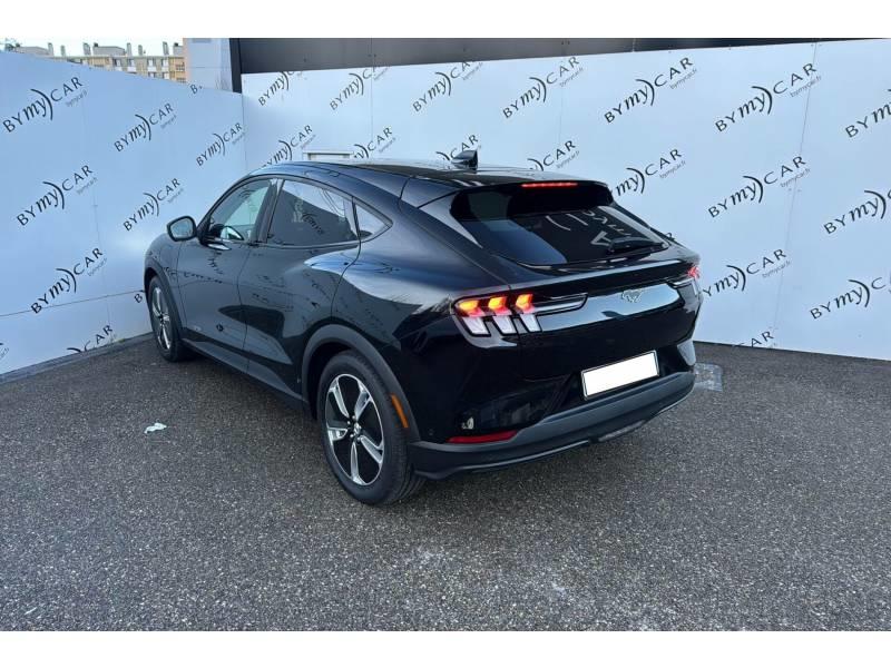 Ford Mustang Mach-E Standard Range 76 kWh 269 ch